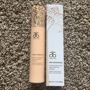 Arbonne RE9 Extra Moisture Restorative Face Cream